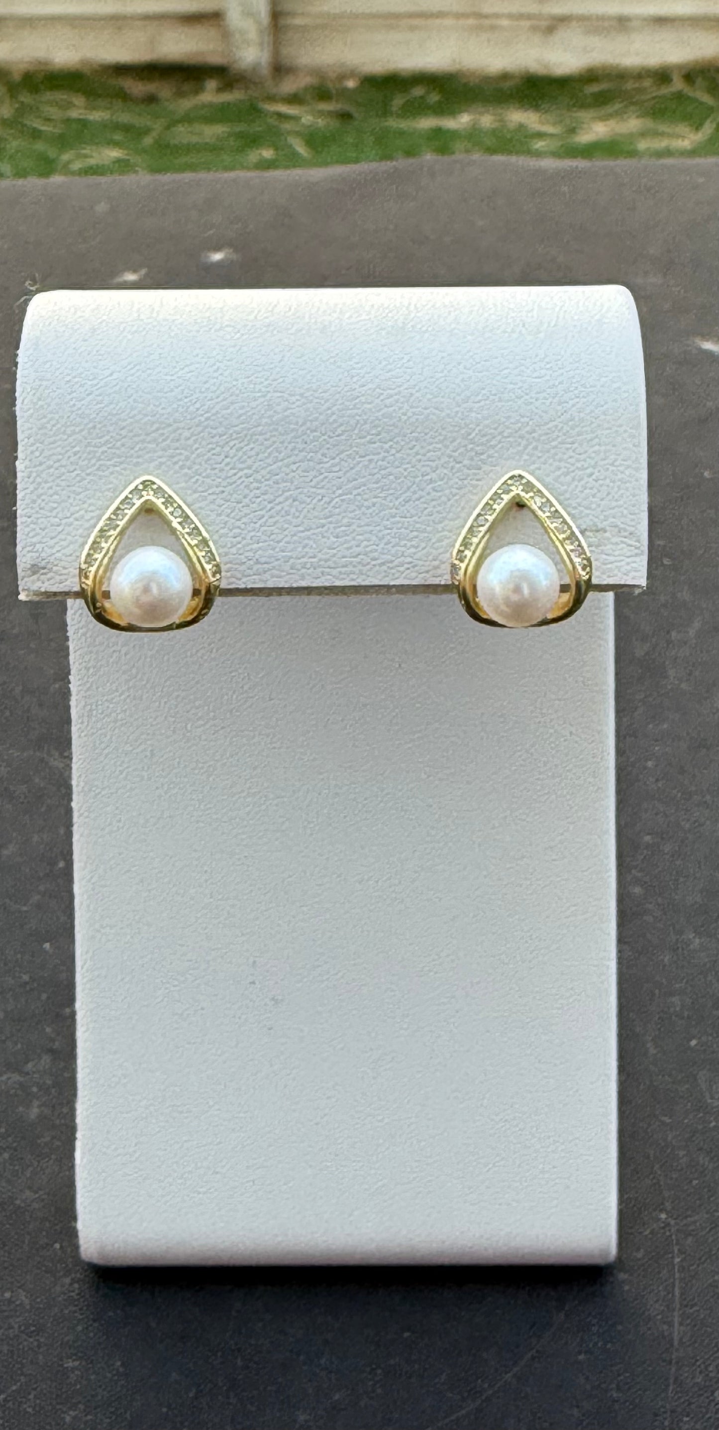 Cubic Zirconia and Pearl Tear Shaped Earrings