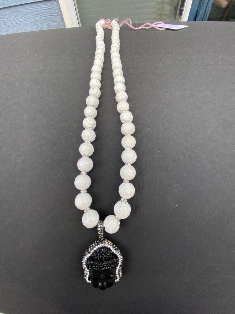 Buddha and Tridanca Shell Necklace