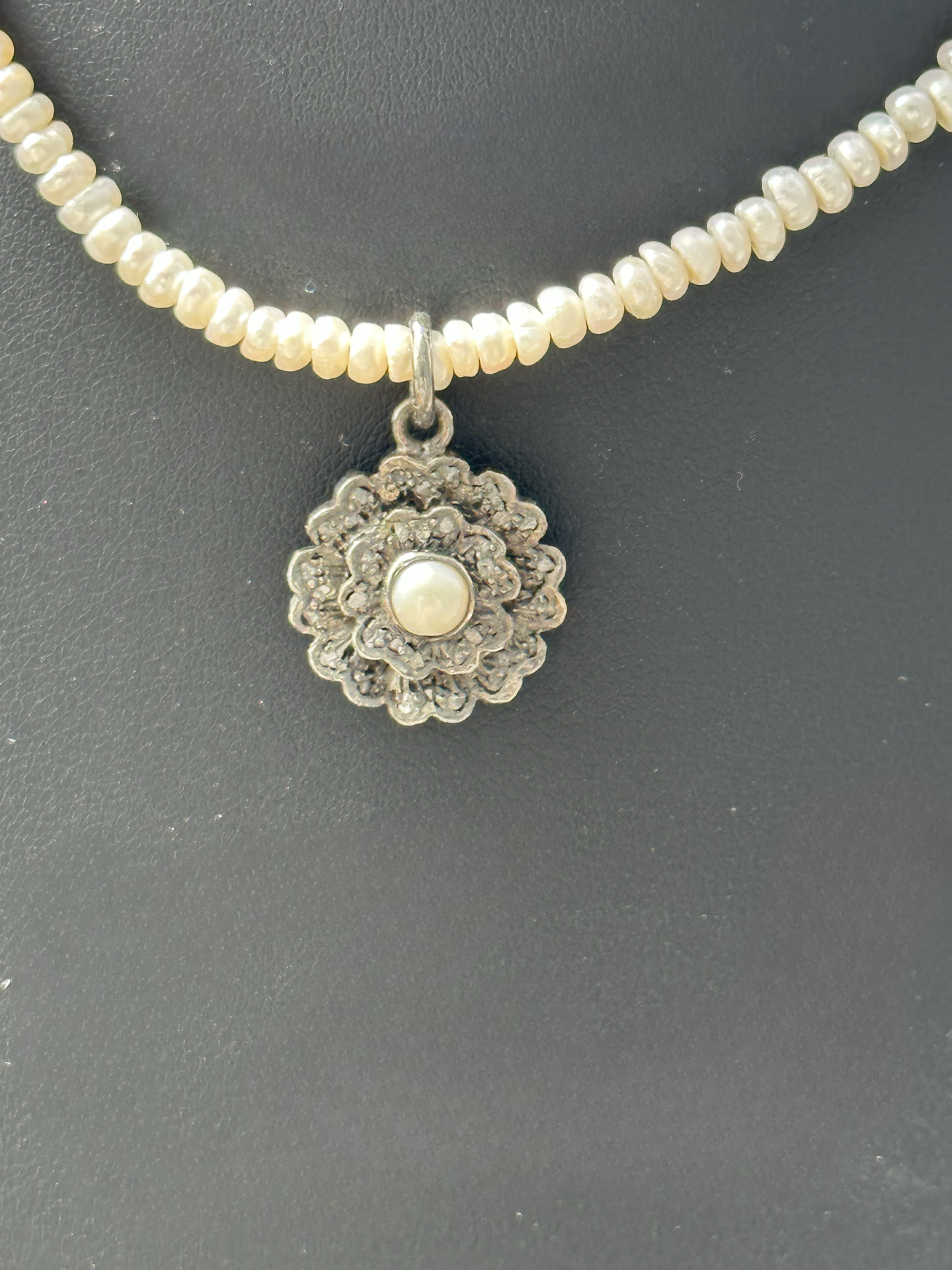 Gorgeous Pearl and Diamond Necklace