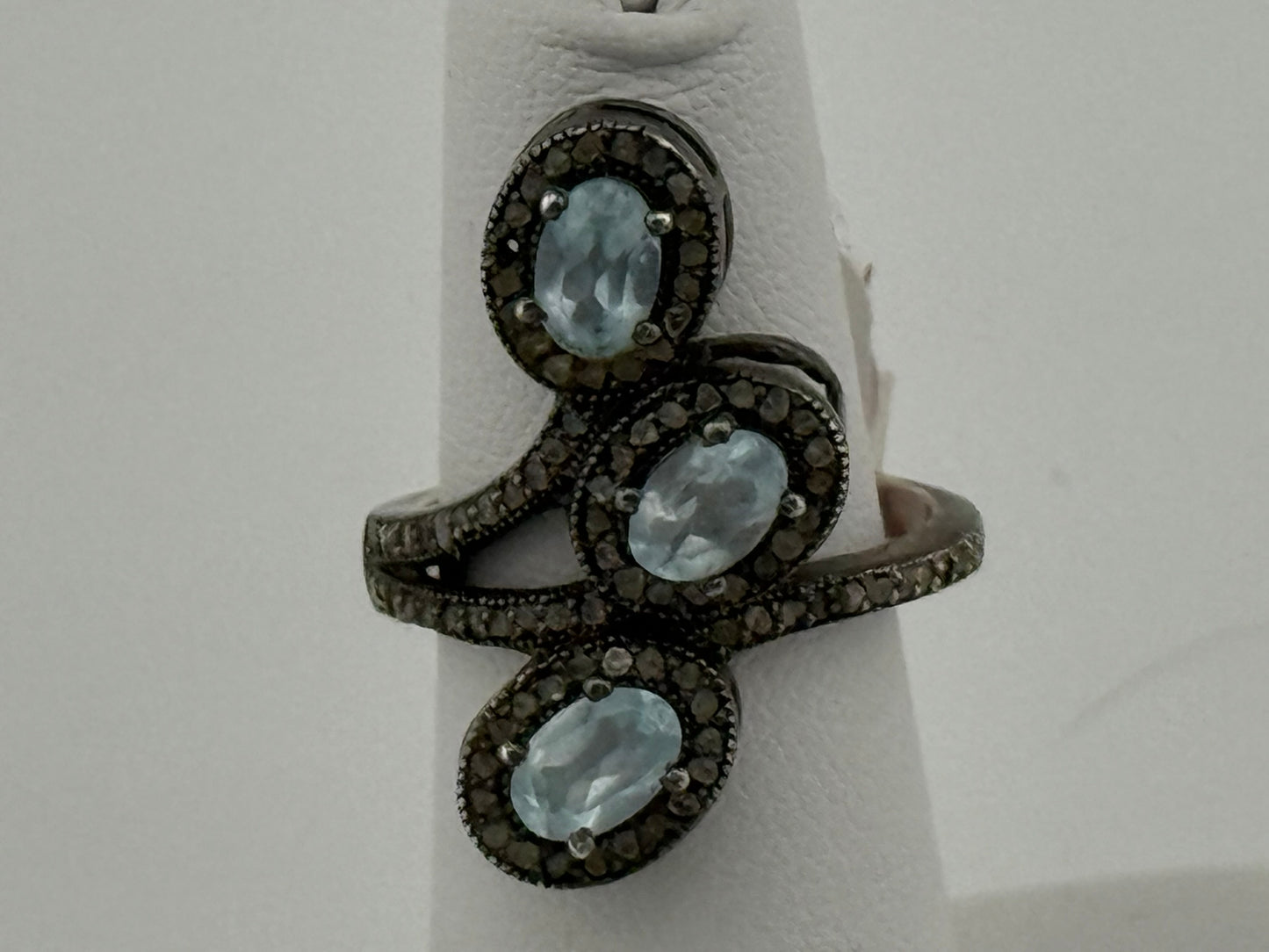 Genuine Aquamarine and Genuine Diamond Ring