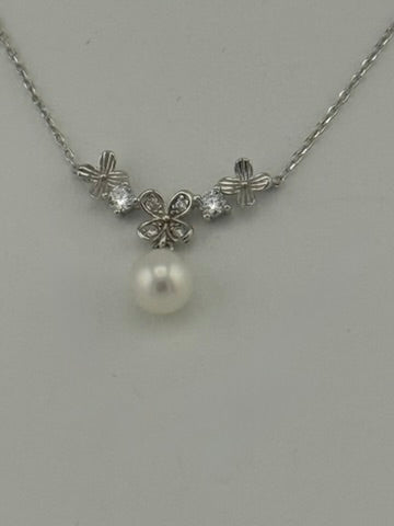 Multi Flower Silver Pearl Necklace
