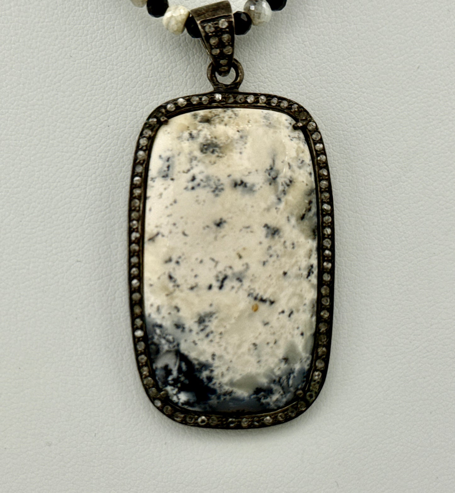 Agate Diamond White Sapphire Necklace