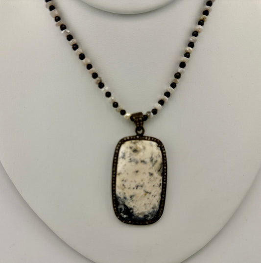 Agate Diamond White Sapphire Necklace