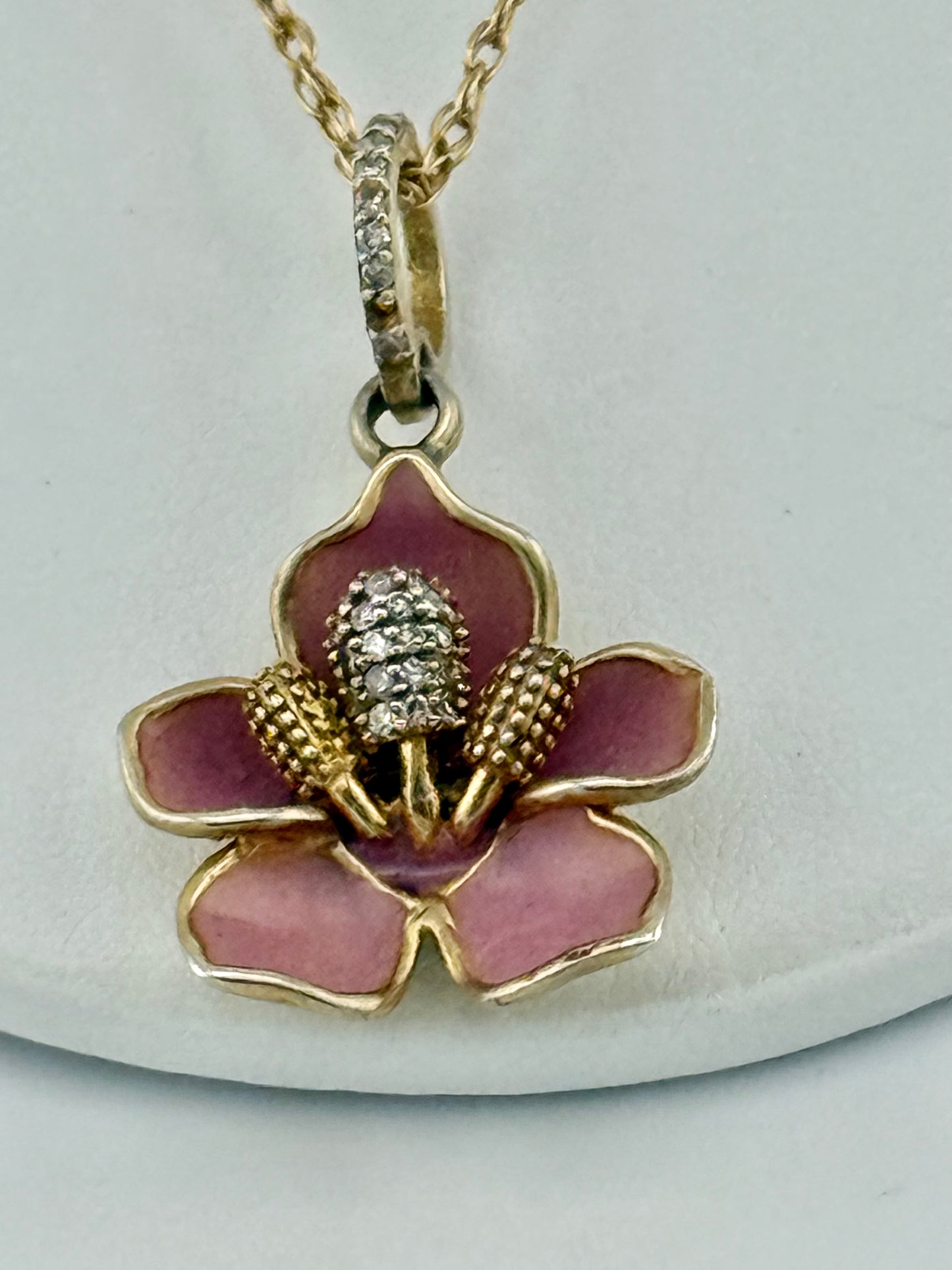 Enamel Diamond Flower Necklace