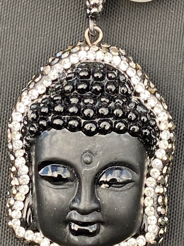 Buddha and Tridanca Shell Necklace