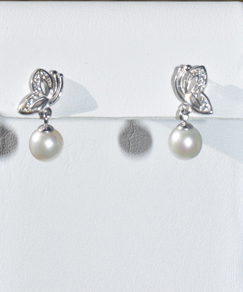 Butterfly and Pearl earrings