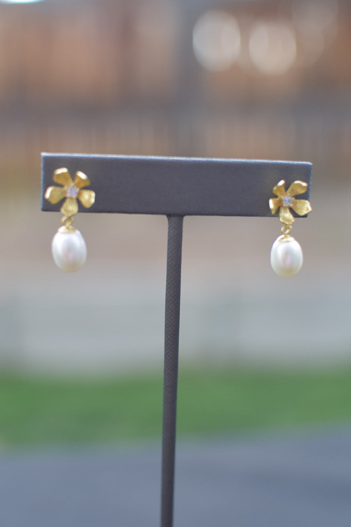 Gold over Sterling Silver, Cubic Zirconia and Pearl earrings